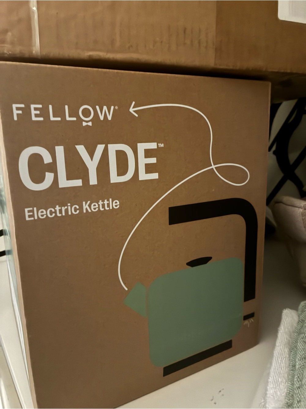 Fellow Clyde Electric Kettle in Sage Green
